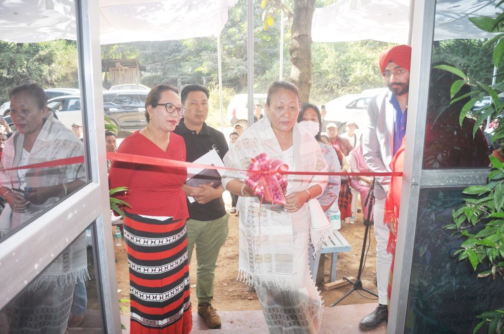 Kevizenuo Rangkau inaugurates Vertex Hemkund Gas Agency at Bangdi Junction, Keleilwa Colony Jalukie Town on November 19. (DIPR Photo)